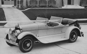 Cunningham Model V-6 Dual Windshield Phaeton 1926 года